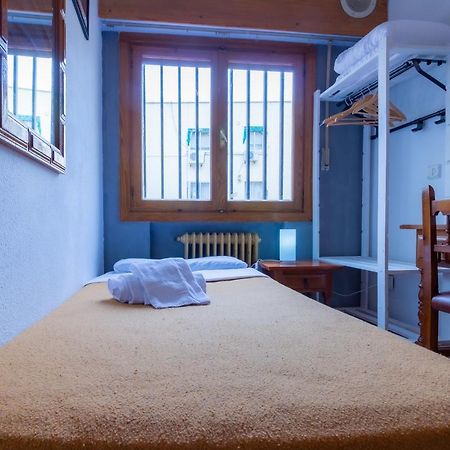 Casa De Huespedes Carabanchel By Vivere Stays มาดริด ภายนอก รูปภาพ