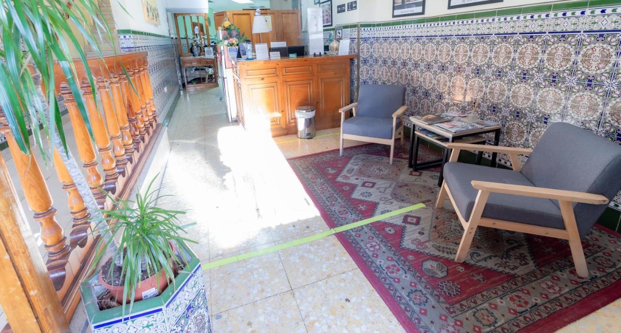 Casa De Huespedes Carabanchel By Vivere Stays มาดริด ภายนอก รูปภาพ