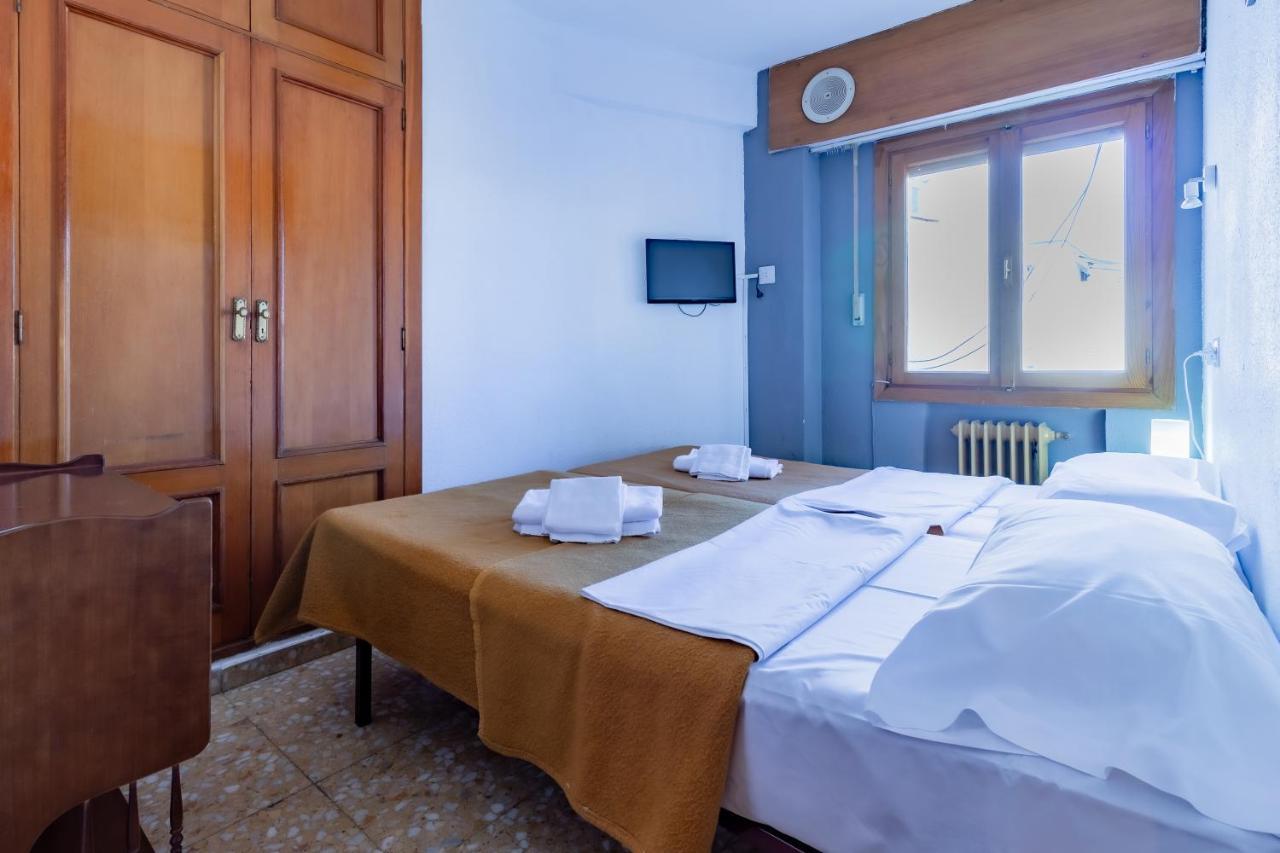Casa De Huespedes Carabanchel By Vivere Stays มาดริด ภายนอก รูปภาพ