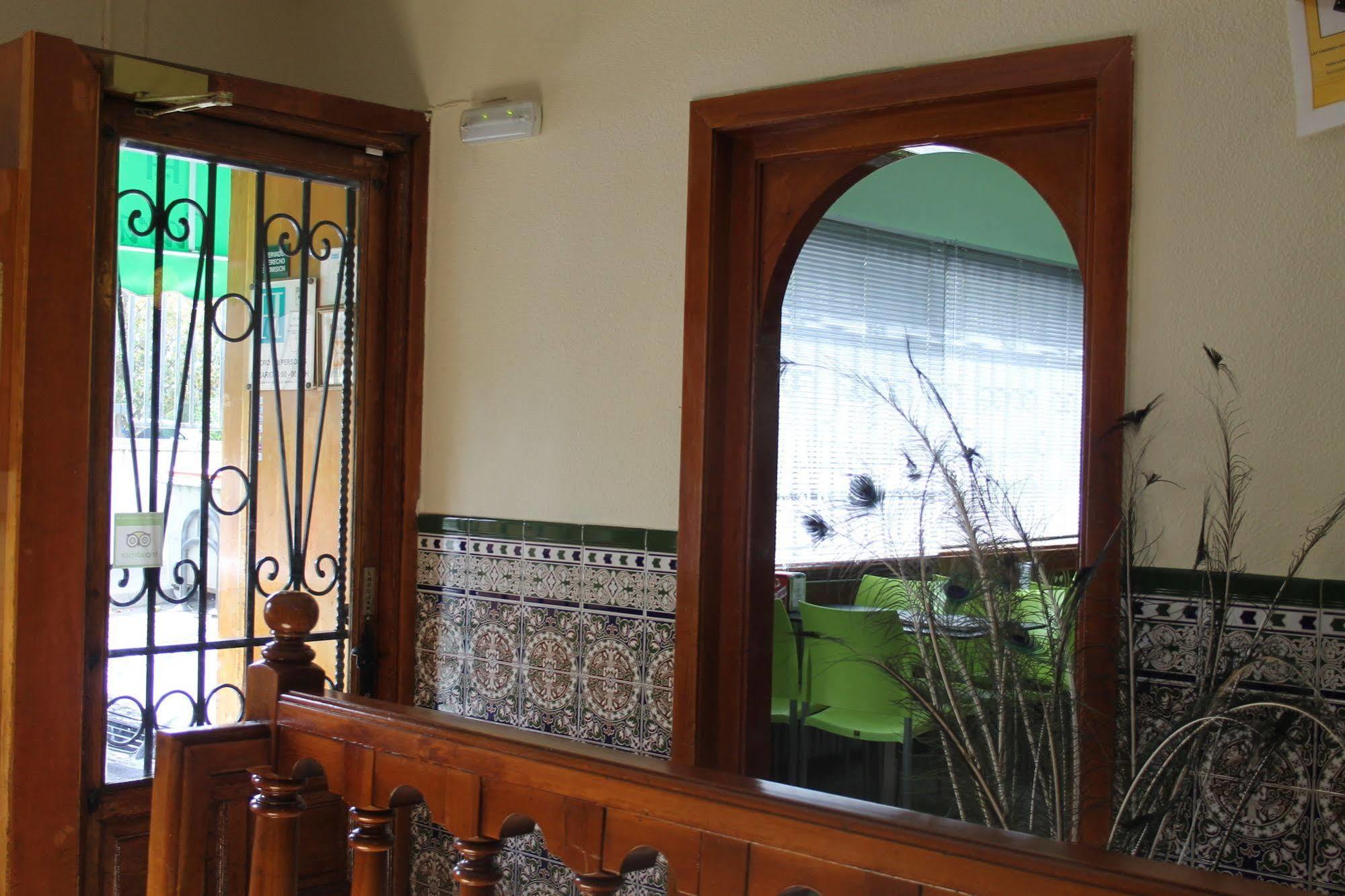 Casa De Huespedes Carabanchel By Vivere Stays มาดริด ภายนอก รูปภาพ