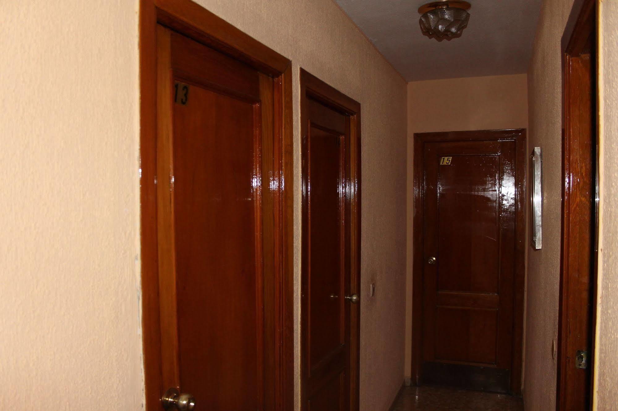 Casa De Huespedes Carabanchel By Vivere Stays มาดริด ภายนอก รูปภาพ